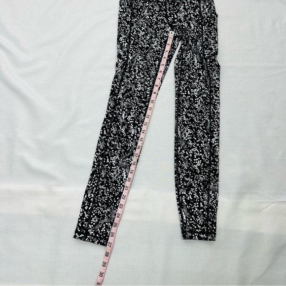 Lululemon Size 4 Wunder Under High-Rise Tight 28" Full-On Luxtreme Floral Spritz - Picture 12 of 13